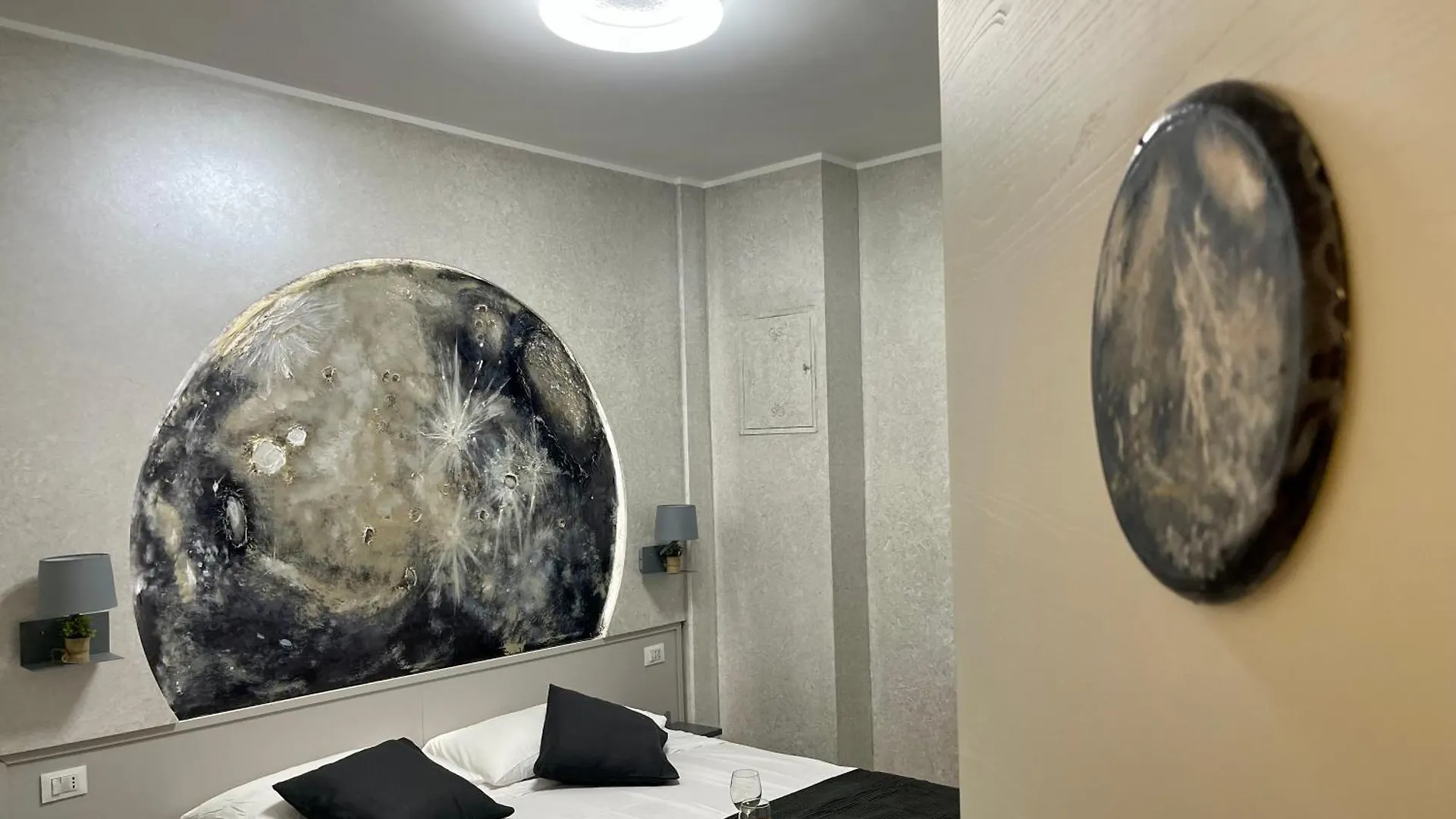 Stellar Stays Rome